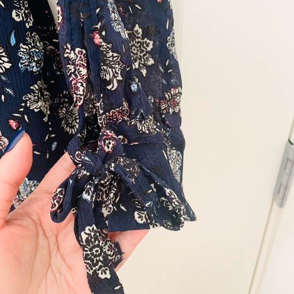 Long sleeve V neck Romper - Picture 4 of 9